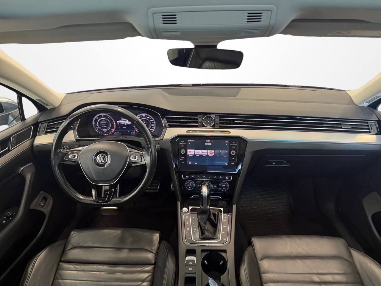 Volkswagen Passat Alltrack 2.0 TDI 4M Euro 6 Cockpit D-värm B-kamera Pano Dragkrok