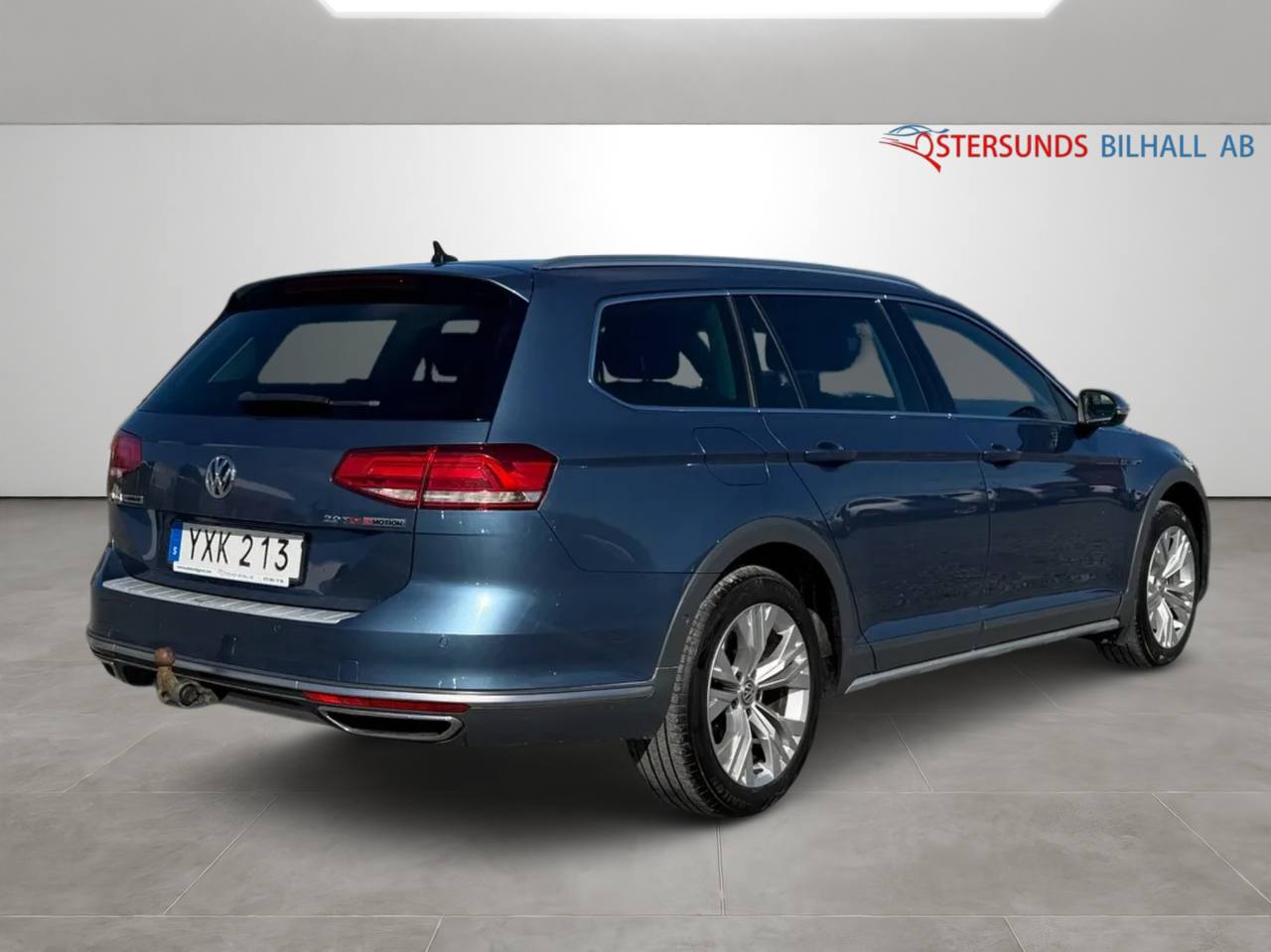 Volkswagen Passat Alltrack 2.0 TDI 4M Euro 6 Cockpit D-värm B-kamera Pano Dragkrok