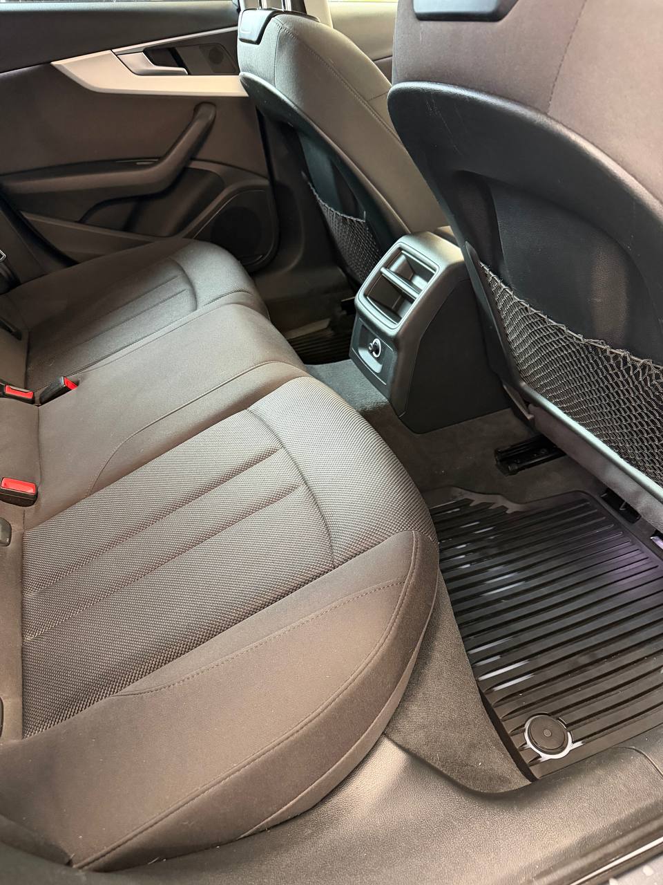 Audi A4 Avant 2.0 TDI quattro S Tronic Euro 6 Drag D-värm