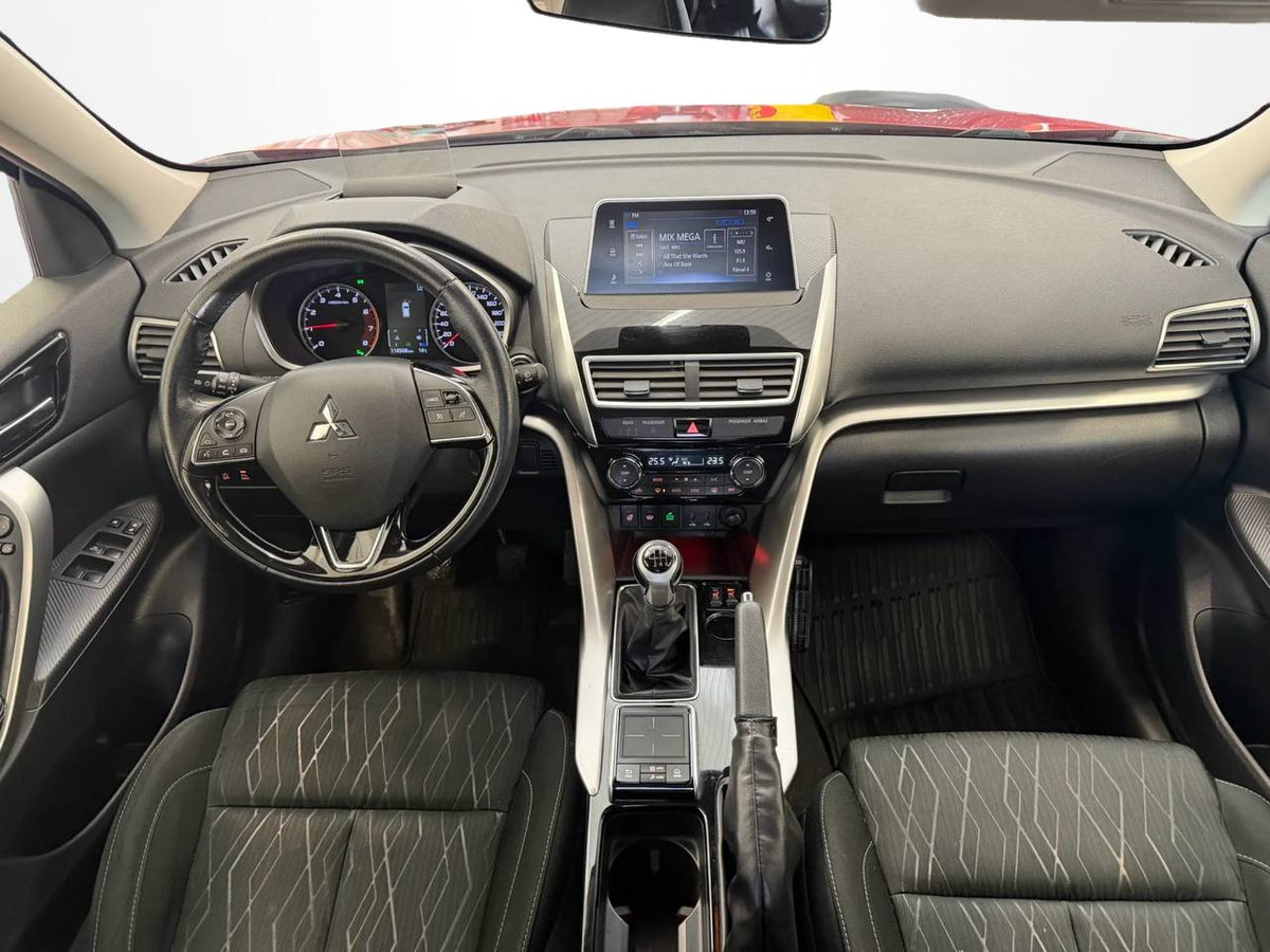 Mitsubishi Eclipse Cross 1.5 T MIVEC ClearTec Comfort M-värm 360kamera 1bruk