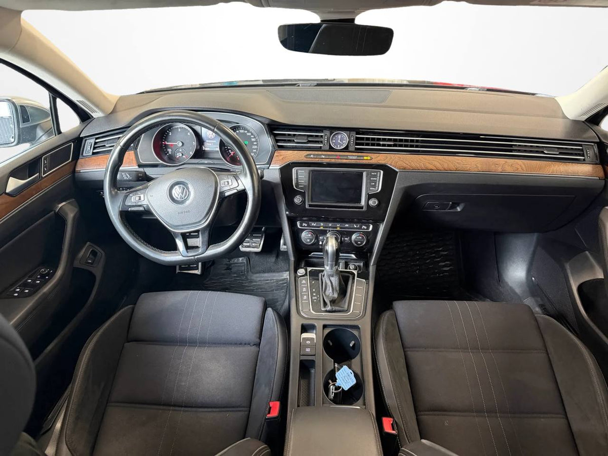 Volkswagen Passat Alltrack 2.0 TDI 4Motion Alltrack 360 Kamera Drag M-värm