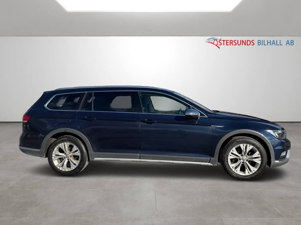 Volkswagen Passat Alltrack 2.0 TDI 4Motion Alltrack 360 Kamera Drag M-värm