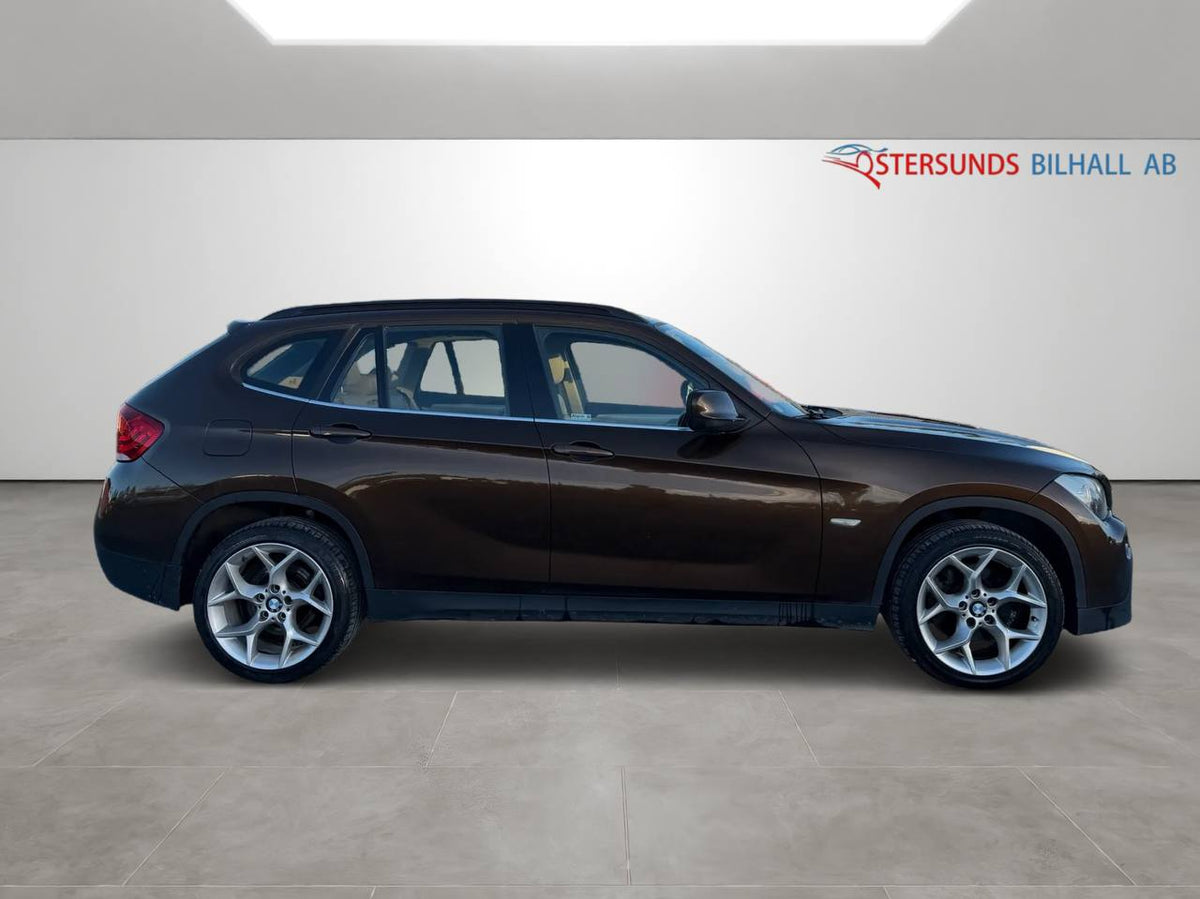 BMW X1 xDrive28i Steptronic Pano M-värm