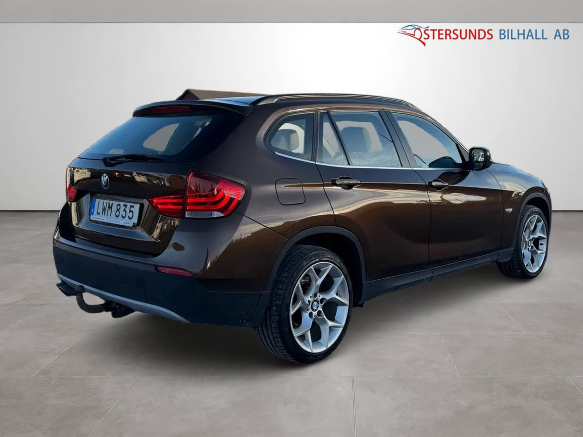 BMW X1 xDrive28i Steptronic Pano M-värm