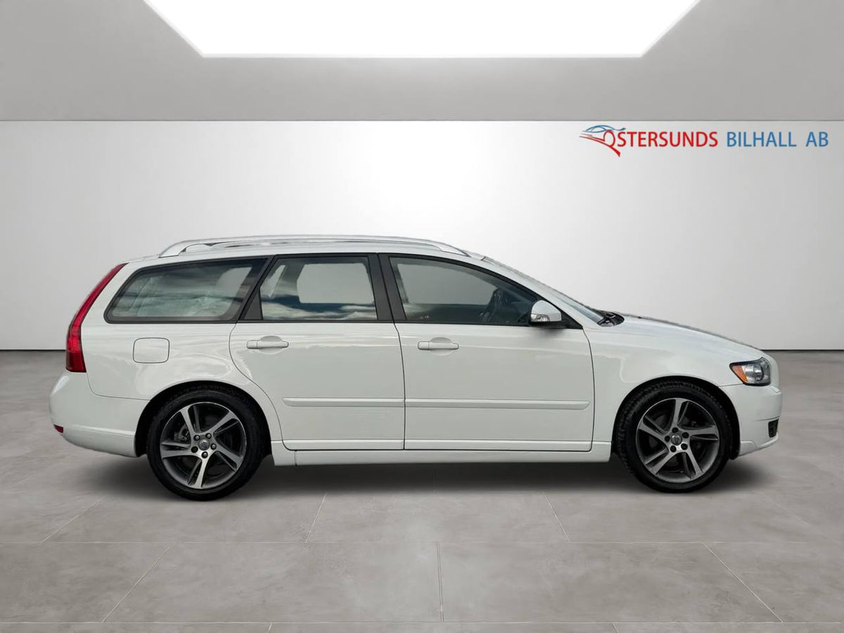Volvo V50 D2 Classic Momentum Euro 5 Drag D-värm 2bruk Ny kamrem