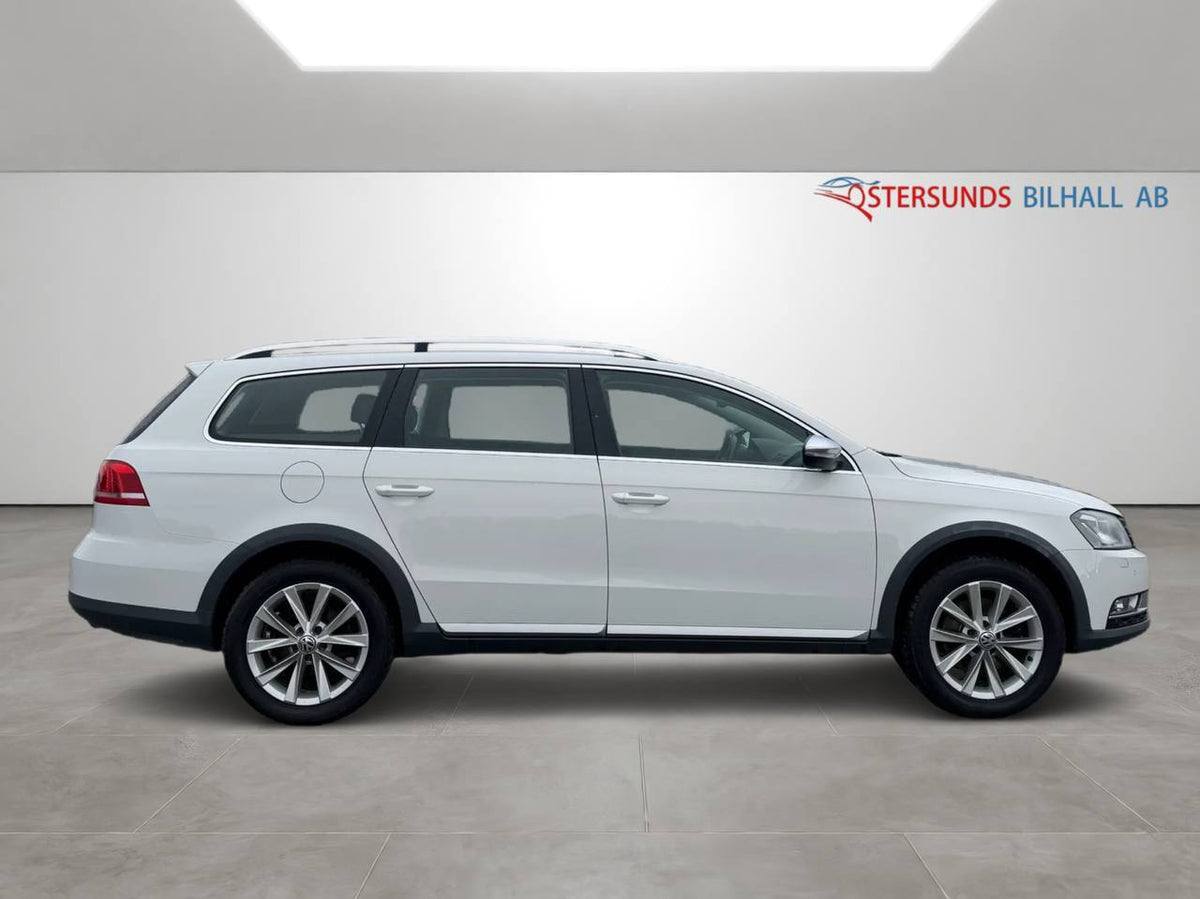 Volkswagen Passat Alltrack 2.0 TDI 4Motion Alltrack Drag D-värm Kamera 2brukare