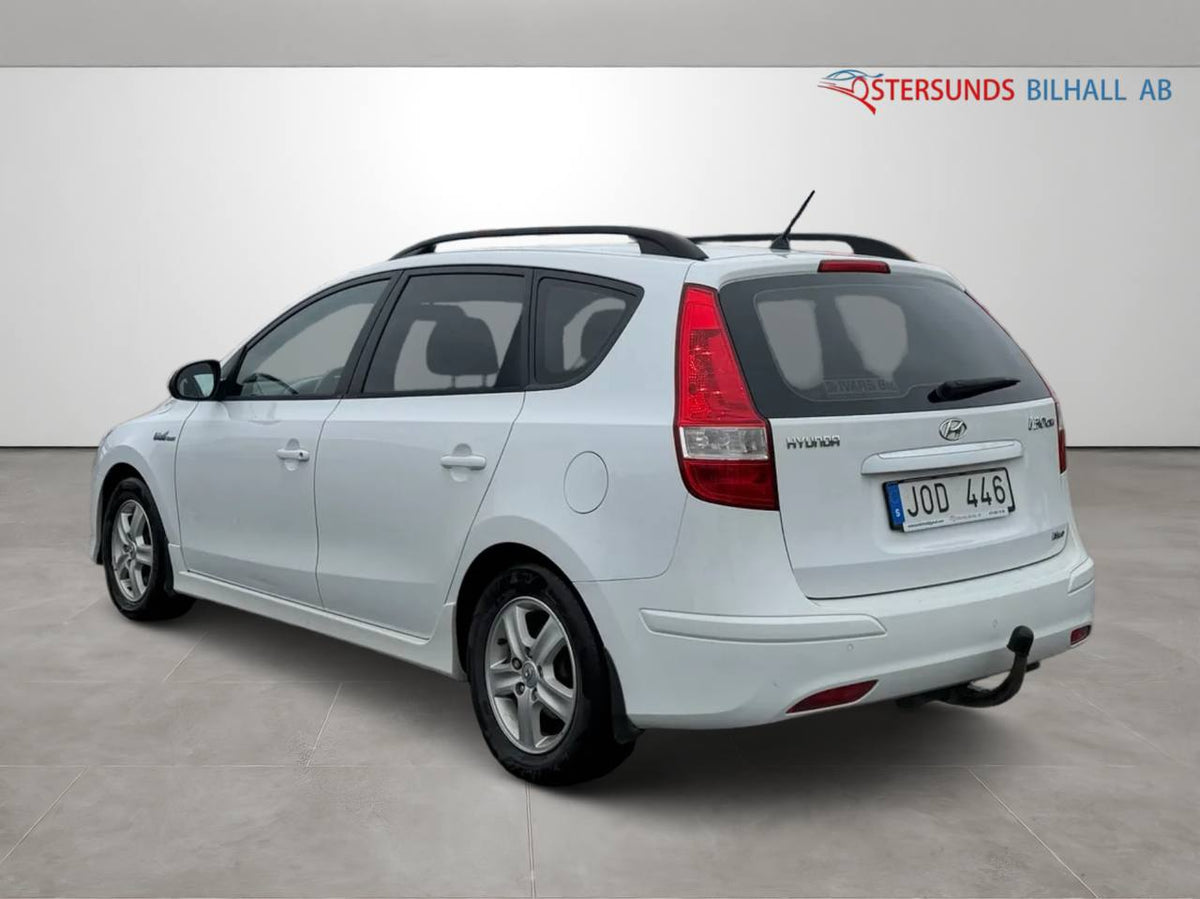Hyundai i30 cw 1.6 CRDi Business Euro 5 M-värm SoV Fullt servad