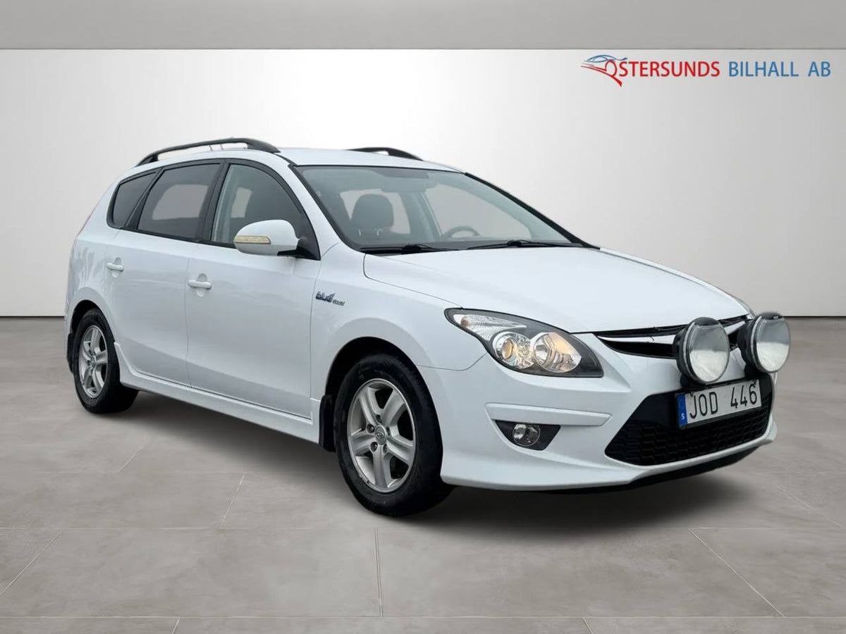 Hyundai i30 cw 1.6 CRDi Business Euro 5 M-värm SoV Fullt servad