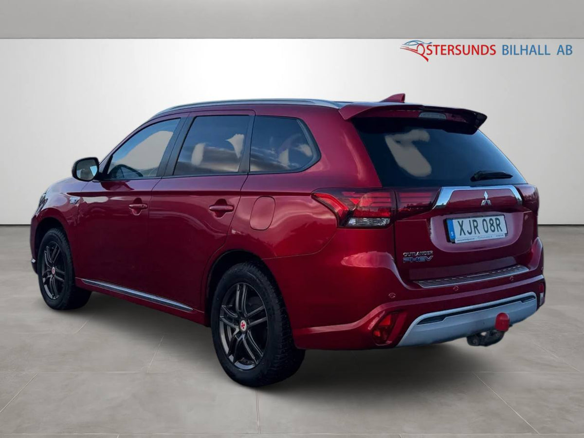 Mitsubishi Outlander PHEV CVT Fleet Edition|Drag|Kamera|Rattvärme|1brukare