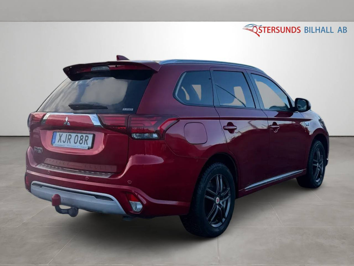 Mitsubishi Outlander PHEV CVT Fleet Edition|Drag|Kamera|Rattvärme|1brukare