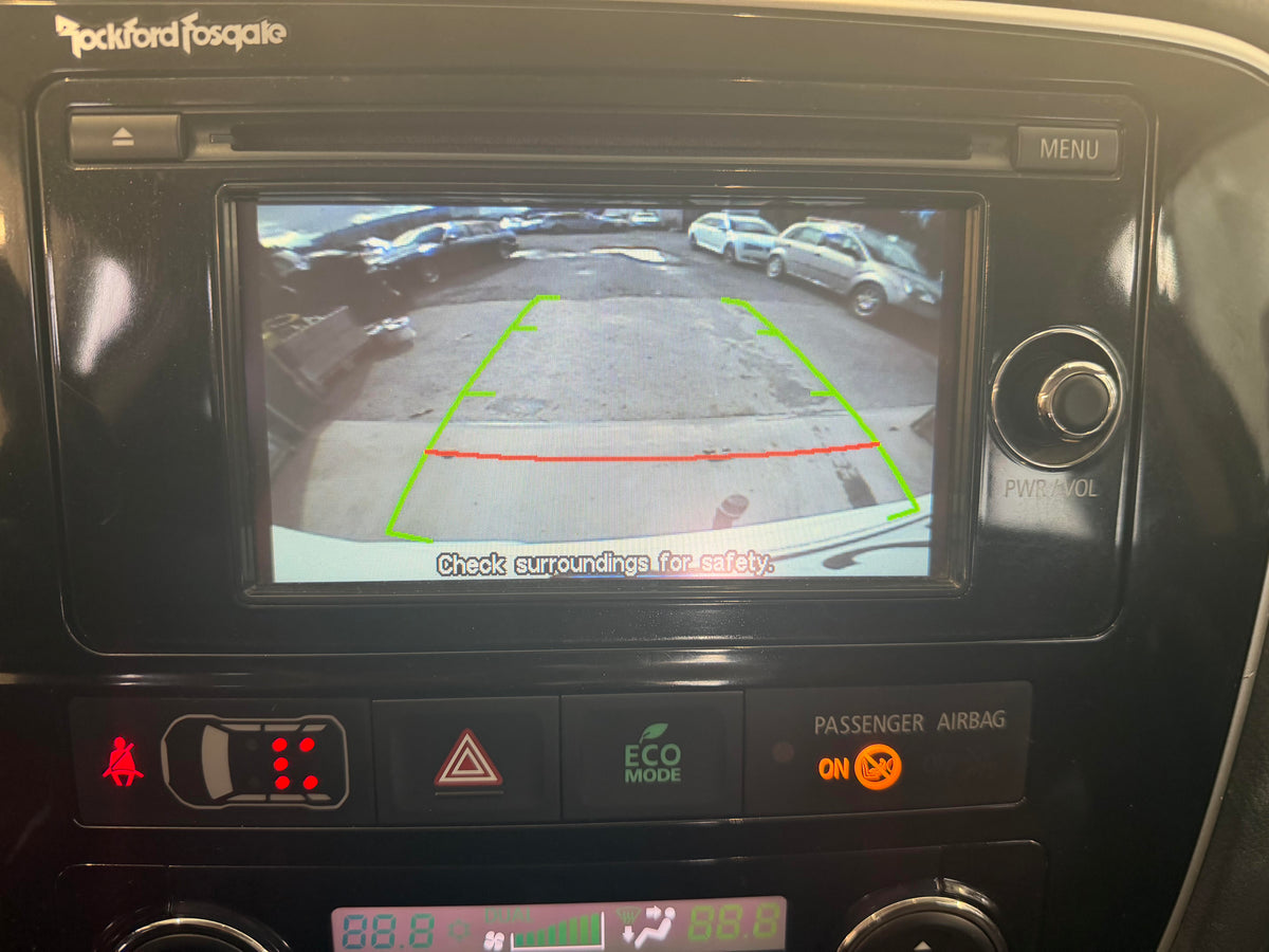 Mitsubishi Outlander 2.2 Di-D 4WD Business Euro 5 Dragkrok 2brukare 7-sits